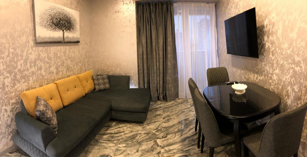 Black Sea VI Dari Apartments 巴统 外观 照片