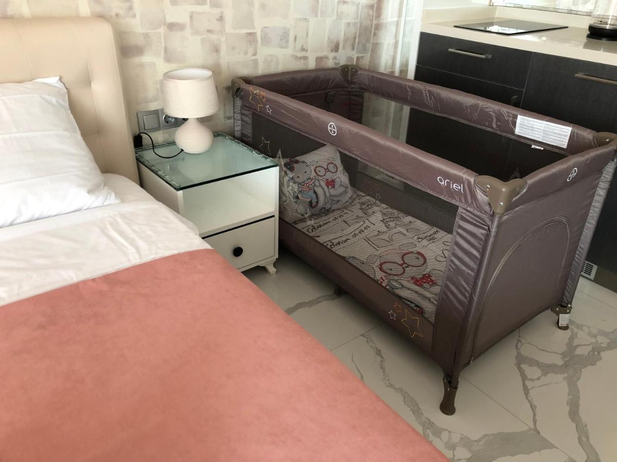 Black Sea VI Dari Apartments 巴统 外观 照片