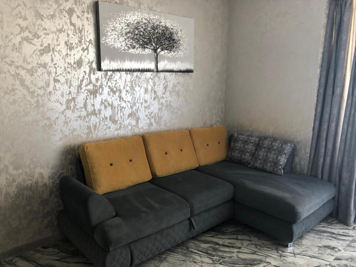 Black Sea VI Dari Apartments 巴统 外观 照片