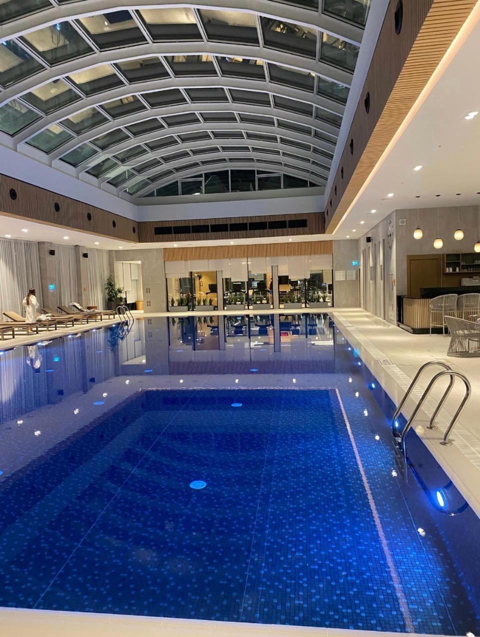 Black Sea VI Dari Apartments 巴统 外观 照片