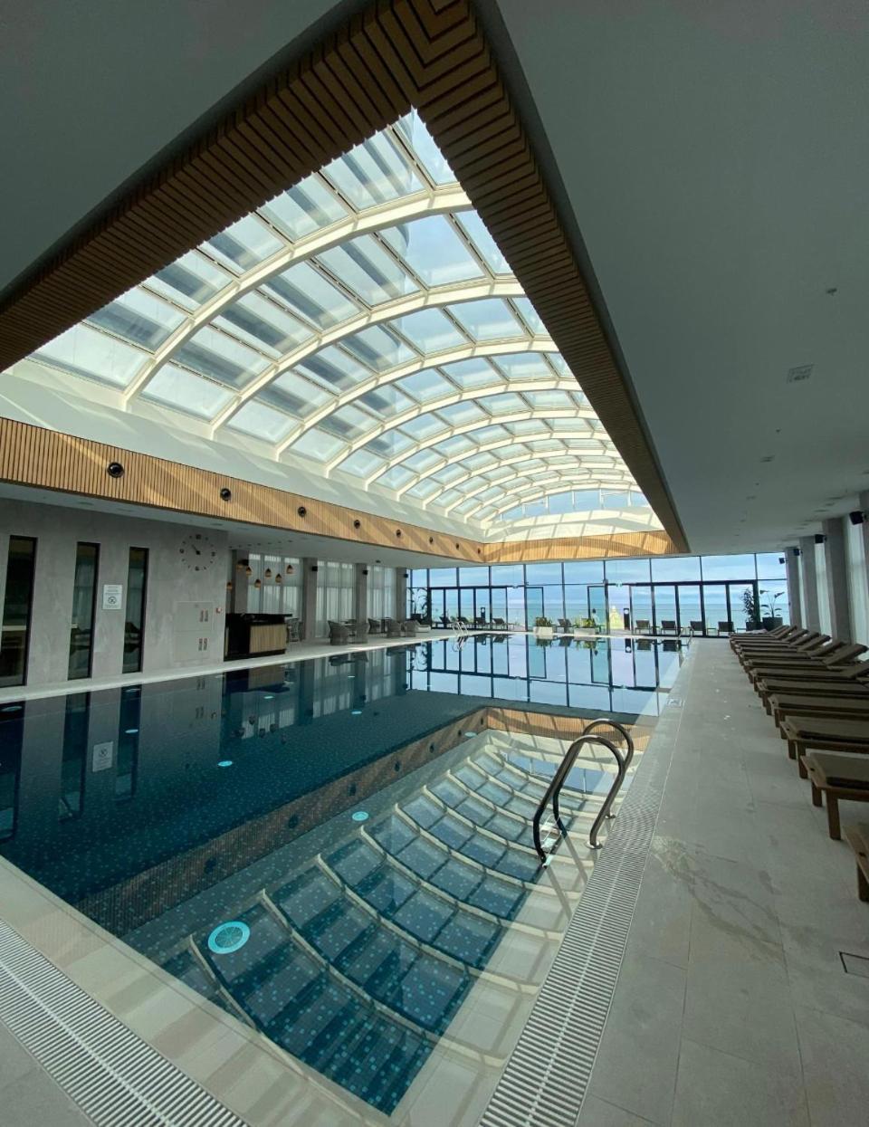 Black Sea VI Dari Apartments 巴统 外观 照片